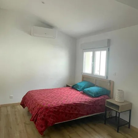 Holiday home Duo De Maisons 2 Min De La *